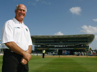 Rudi Koertzen will become the second umpire to stand in 100 Tests.