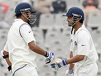 Finally Rahul Dravid back in form, added 173-runs with Gautam Gambhir for second wickets.
