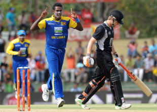 Angelo Mathews took three wickets in an over to set New Zealand backfoot in the second match in Dambulla.