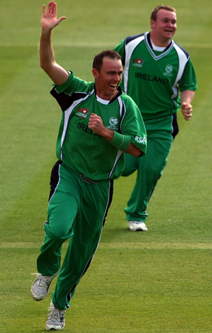 Trent Johnston was the hero for Ireland with his accurate bowling during the Super Over