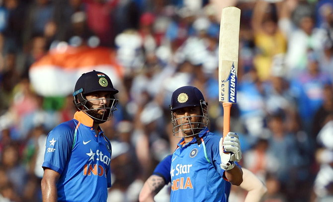Yuvraj Singh and MS Dhoni shares 256-run partnership for fourth wickets at Cuttack.