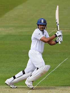 Bopara ton holds England together